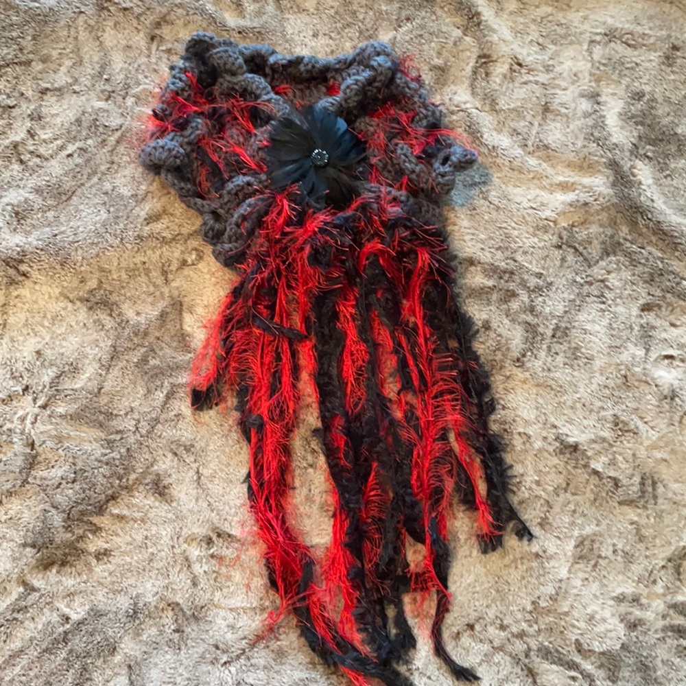 Fancy Neck Warmer with frills